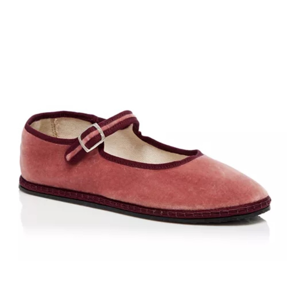 ViBi Venezia
Women's Mary Jane Velvet Ballet Flats 
Size 37